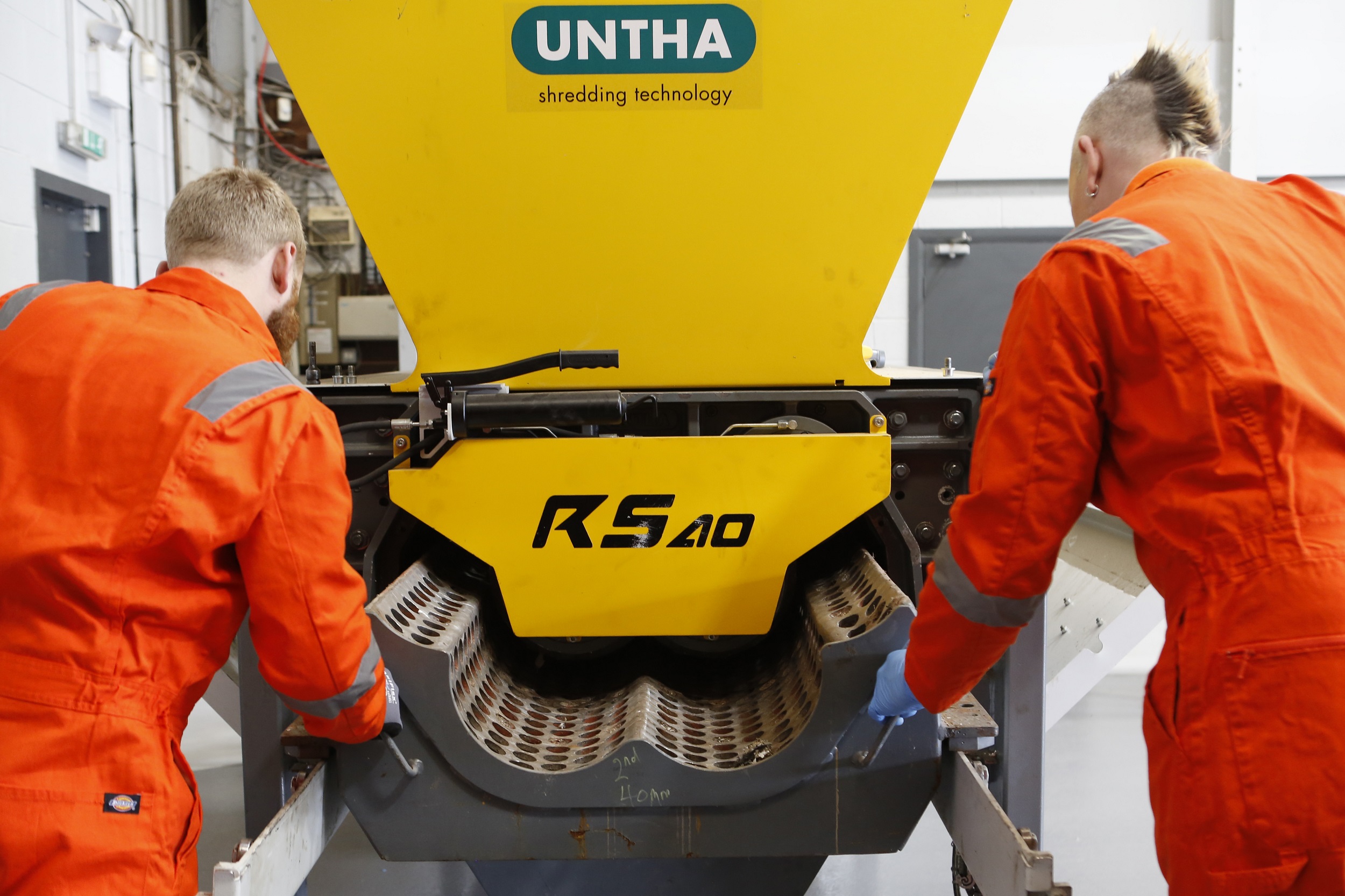 UNTHA UK launches shredder rebuild division